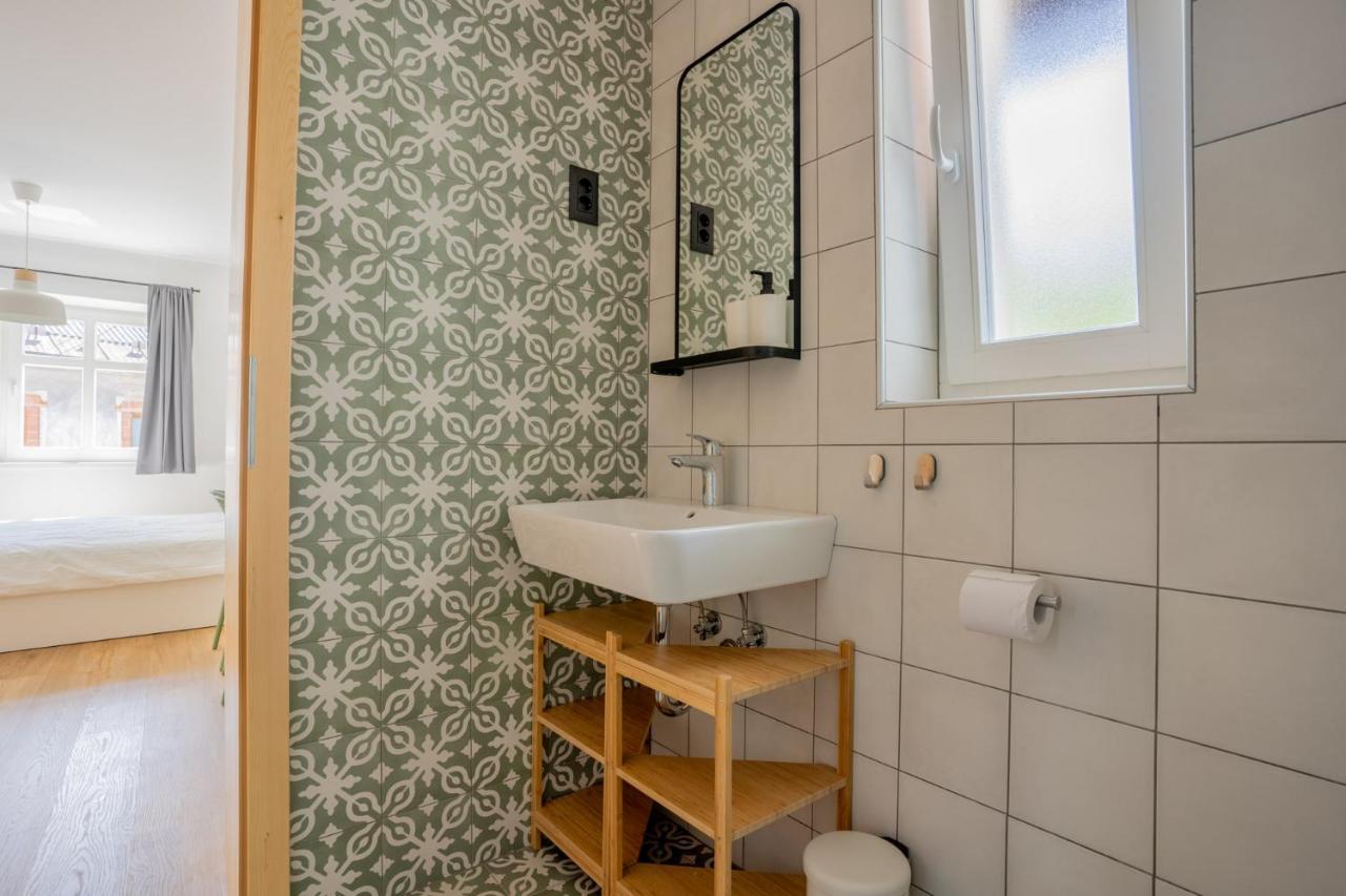 Corner House Apartments Near Lake Bled Радовлица Екстериор снимка