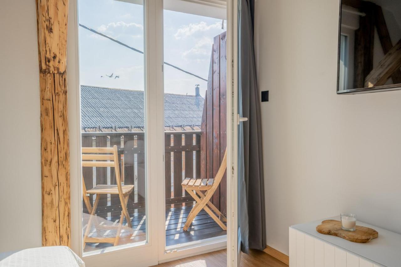 Corner House Apartments Near Lake Bled Радовлица Екстериор снимка