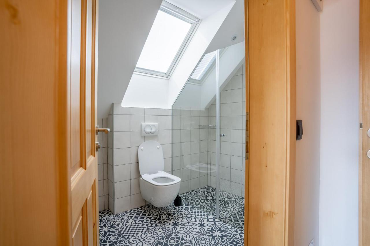 Corner House Apartments Near Lake Bled Радовлица Екстериор снимка