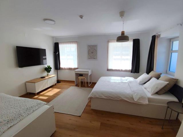 Corner House Apartments Near Lake Bled Радовлица Екстериор снимка