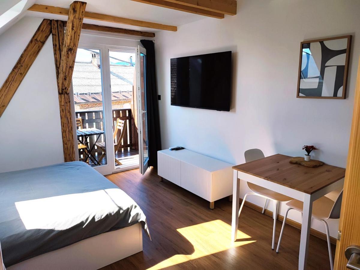 Corner House Apartments Near Lake Bled Радовлица Екстериор снимка