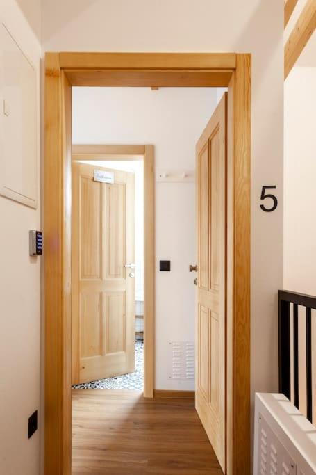Corner House Apartments Near Lake Bled Радовлица Стая снимка
