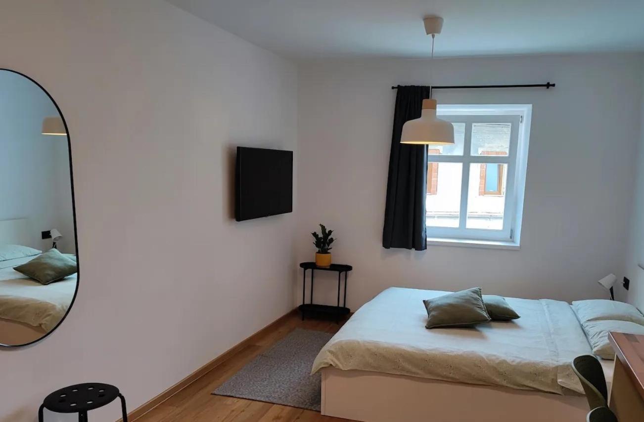 Corner House Apartments Near Lake Bled Радовлица Екстериор снимка